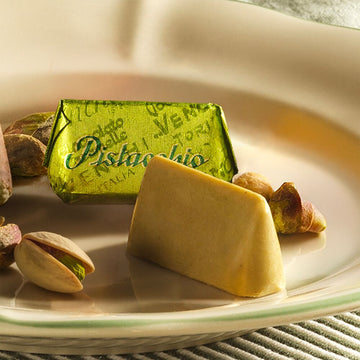 
                
                  Pistachio
                
                  Chocolate
                
              